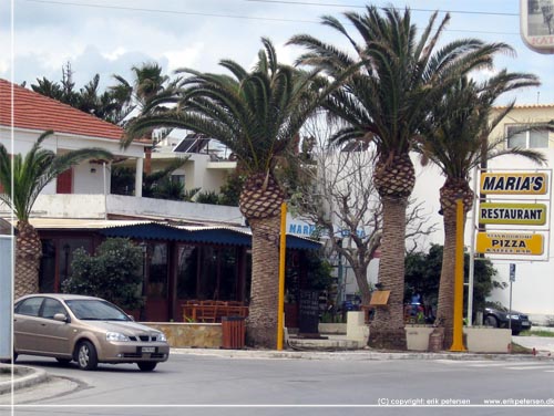 Maria's Taverna i Kato Stalos p hjrnet ved busstoppested og vejen til Pano Stalos