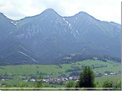 Slovakiet. Landsbyen Zdiar ved foden af Belianske Tatra [Klik for et strre billede]