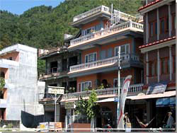 Nepal. Hotel Tropicana. Lake Side Phokara [Klik for et strre billede]