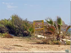Cypern. Skiltning for Limnara Taverna og frisk fiskl [Klik for et strre billede]